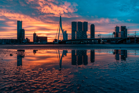 Rotterdam Sunrise Reflectie