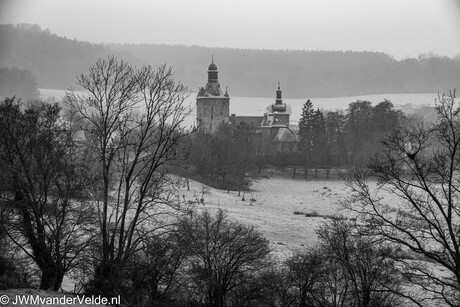 Kasteel van Beusdael - vanuit Nederlandse kant gefotografeerd