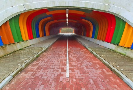 Regenboog tunnel