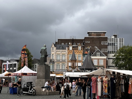 Het gaat regenen # Den Bosch 