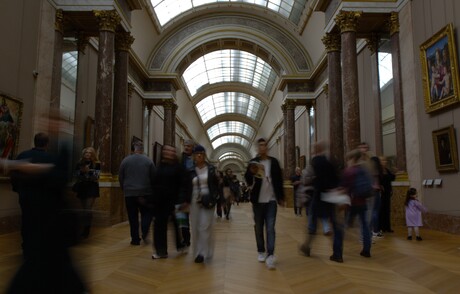 Drukte in het Louvre