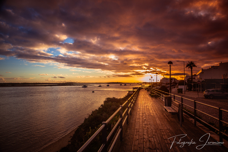 Zonsondergang in Cabanas de Tavira (Algarve, Portugal)