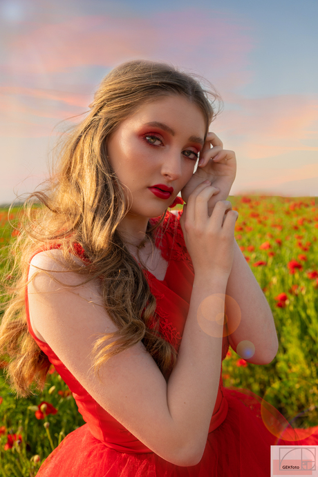 In love with Poppies - model Jennifer