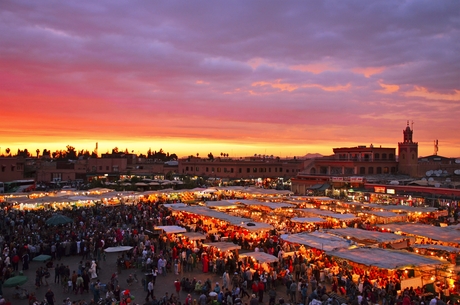 Kleurrijke zonsondergangin Marokko