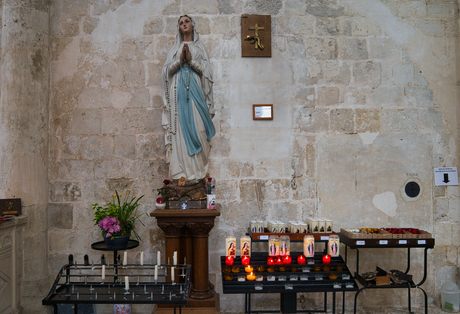 Mariabeeld, Église catholique abbatiale Saint-Georges à Boscherville, NormaNDIË