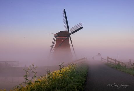 Achtkante molen bij Streefkerk