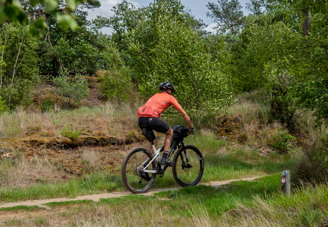 Mountainbike in de duinen