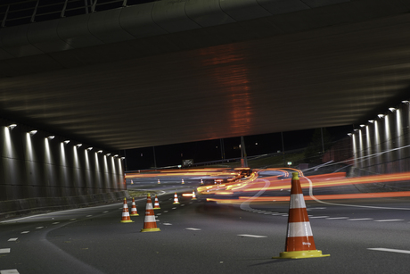 Nachtelijke kunst op de A1