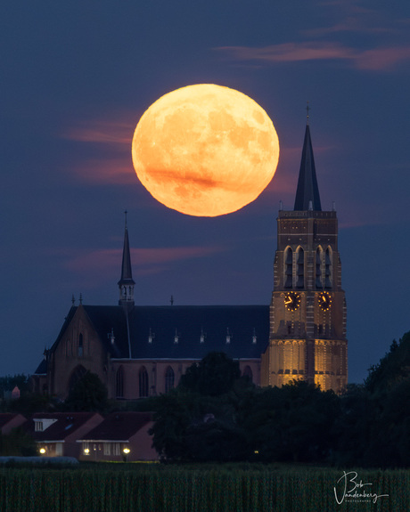 Volle maan Oud Gastel