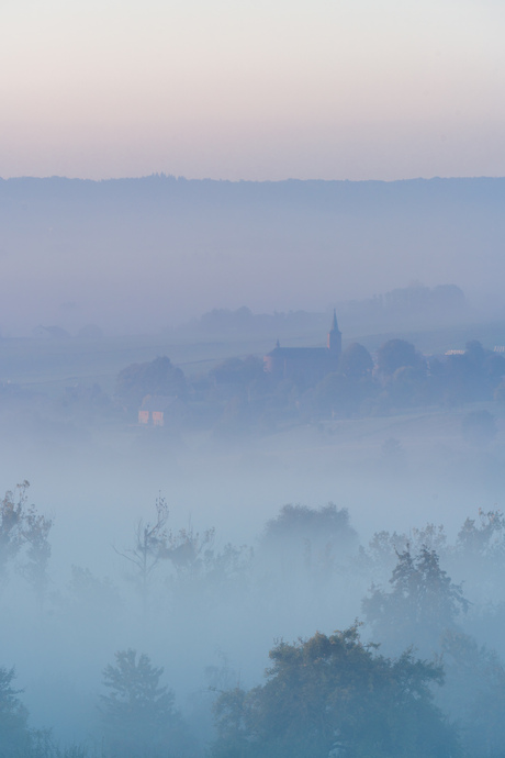 Sippenaeken in de mist
