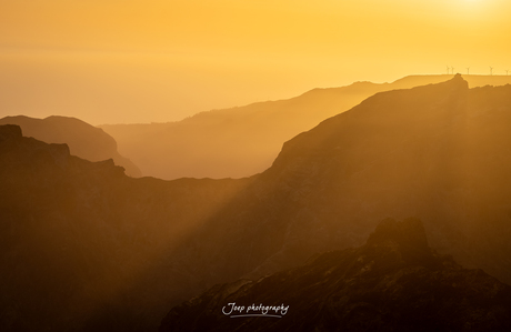 Zonsondergang op Pico Ruivo