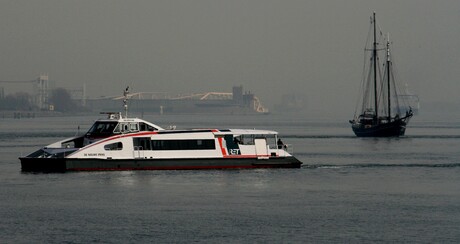 Waterbus.