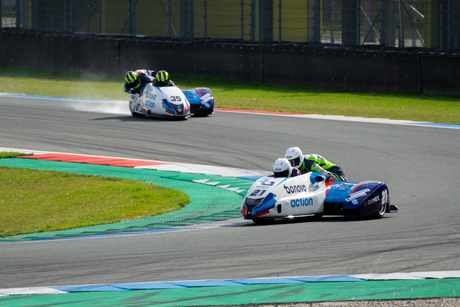 Zijspannen op het TT Circuit Assen