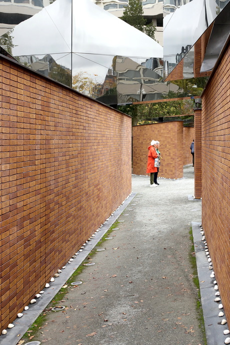 Holocaust Namenmonument.