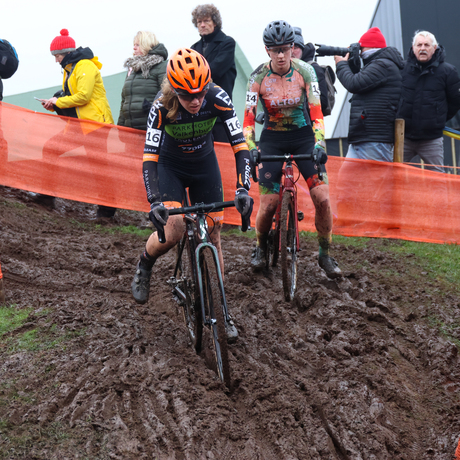 NK Veldrijden vrouwen in Hoogeveen