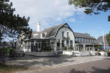 Hotel Duinzicht, te Schiermonnikoog