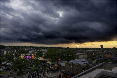 Sunset achter Tribute @the Park