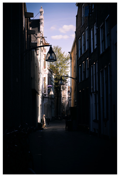 In het steegje