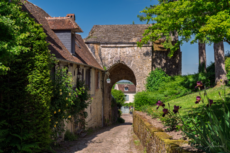 la tour porte