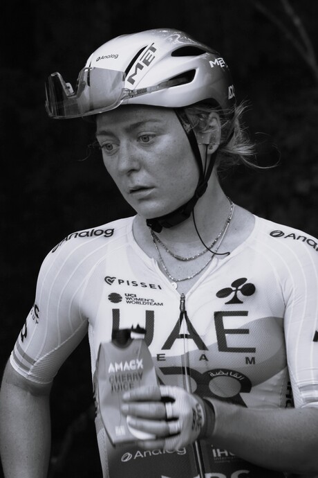 Ontgoocheld in zwart-wit