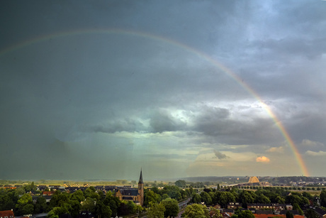 Regenboog boven Nijmegen - Lent