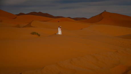 Bruidspaar in de Sahara. 