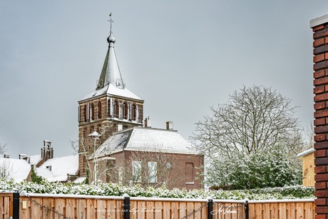 Kerk in de sneeuw