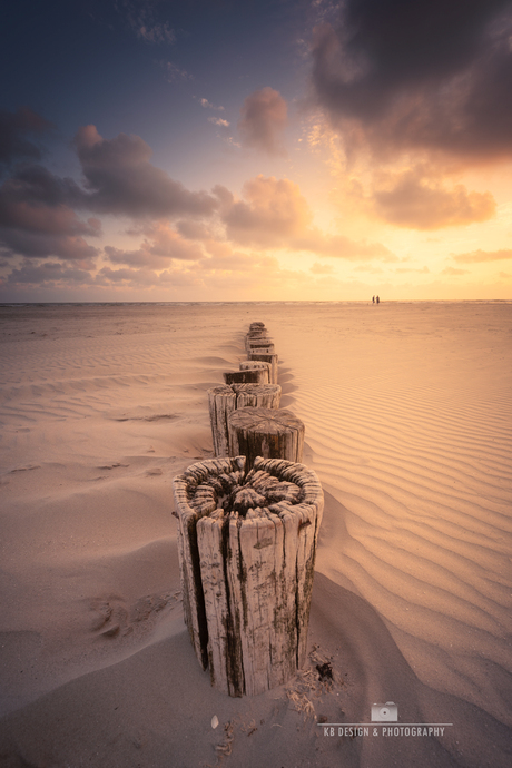 Paaltjes in het zand