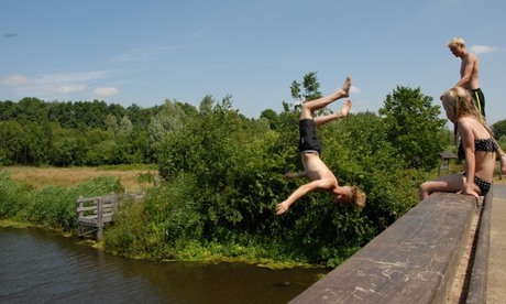 JUMP