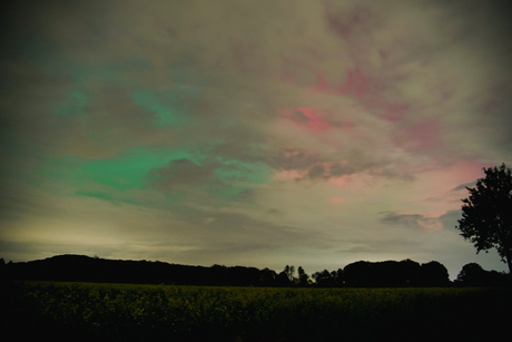 Achter de wolken schijnt het Noorderlicht...