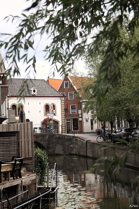 Aan de gracht van Oudewater 