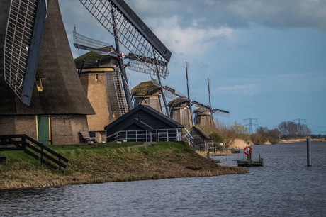 Rijtje molens 