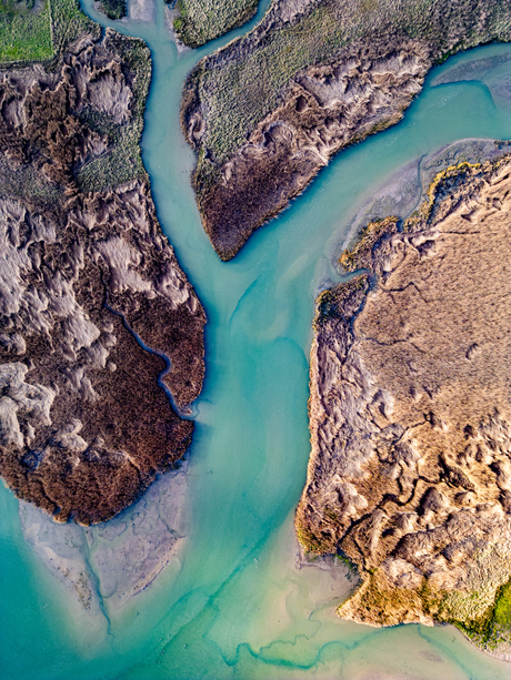 The sea marches in...