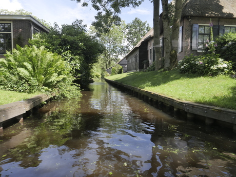 Grachtjes in Giethoorn.