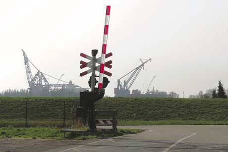 P1300361   Maassluis west   Metro overgang  Uitz  Heerema lokatie  6 mrt 2026 