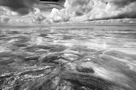 The flats and the clouds