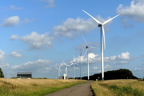 P1280843  H v Holland  Maeslandt keringweg   Uitz  op  Metro  Paardenburg   15 juni 2025