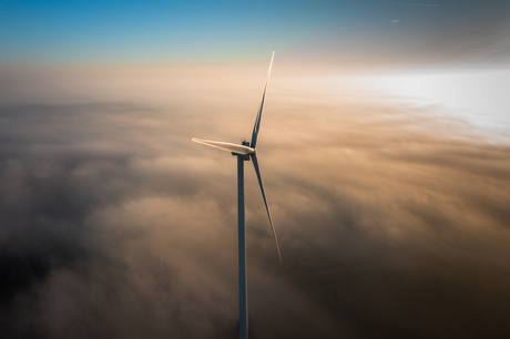Windmolen Weert bij zonsopkomst