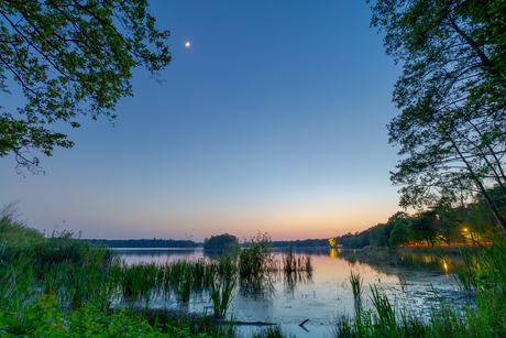 Blauwe uur zwembad de "IJzeren Man" Vught.