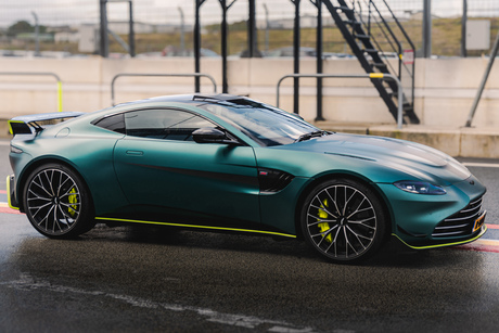 Aston Martin Vantage F1 Edition #1