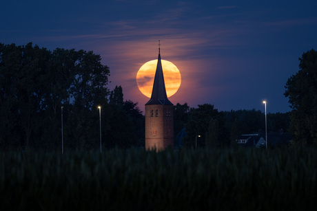 Volle Maan bij De Oude Toren in Waalwijk 10-7-2025