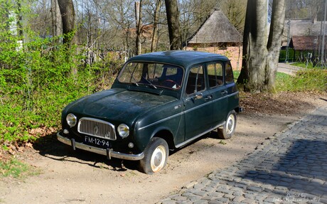 Renault 4