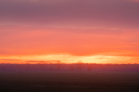Drunen kleurt vuurrood vanmorgen