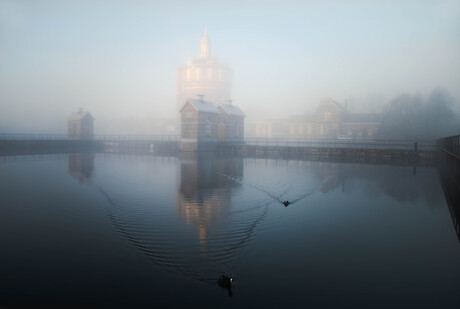 Ochtendmist watertoren De Esch