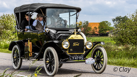 Ford Model T Touring 1915 (5911)