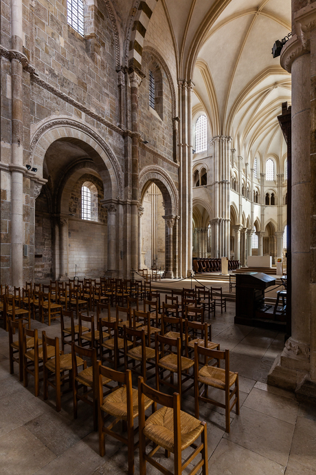 Basiliek Sainte Maria Madeleine van Vezelay 4