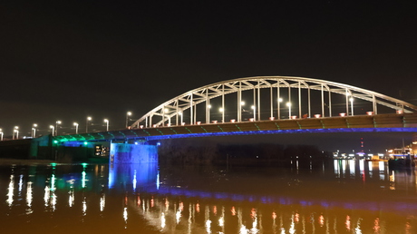 Serie: Bridge too far