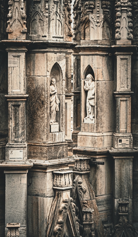 Beeldhouwwerk op de Duomo di Milano