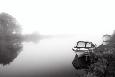 Ringvaart in de mist