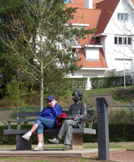 Einstein near the beach